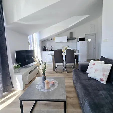 Matanovi Dvori Apartment